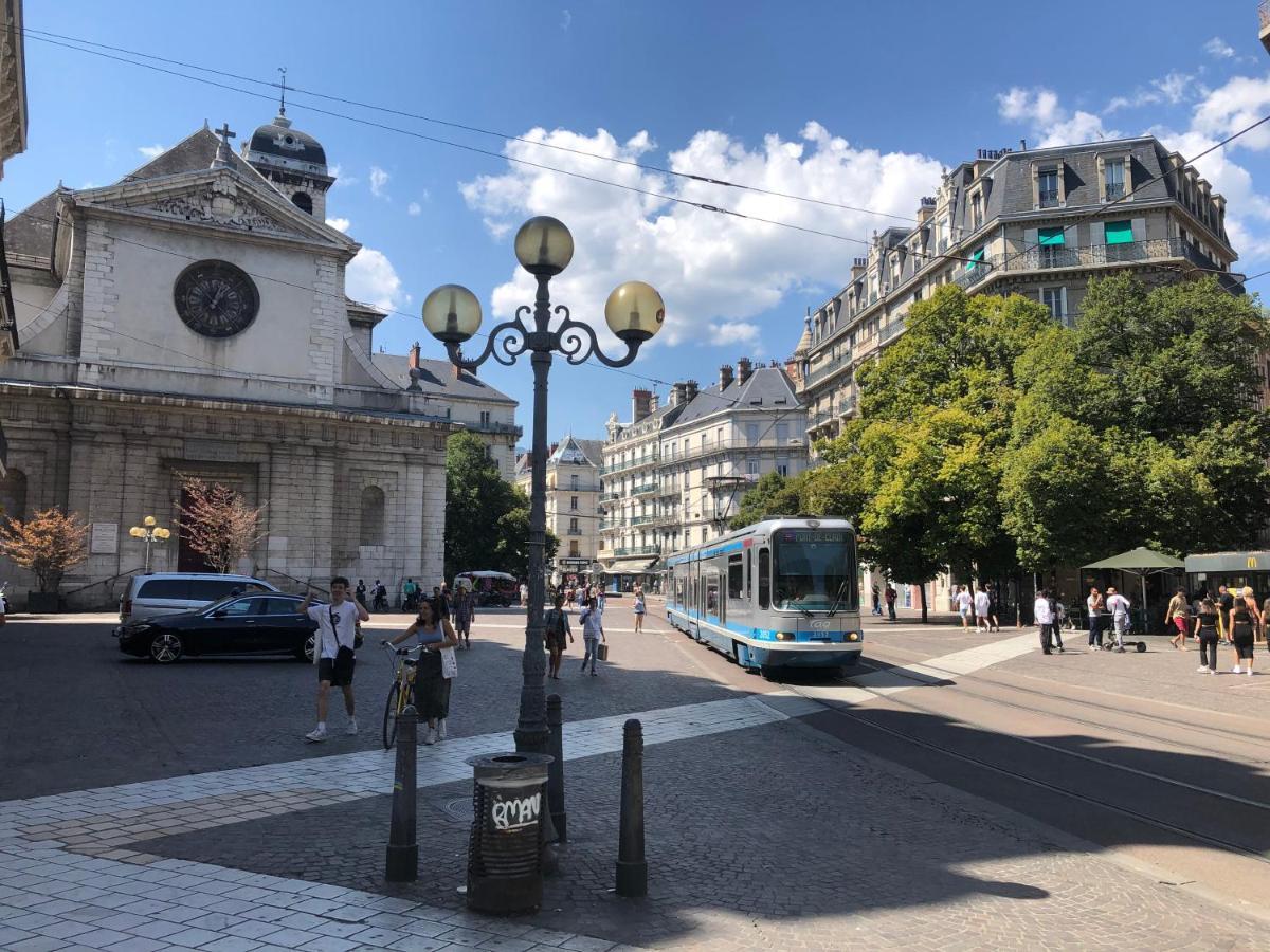 Appartement T2 -rue Claude Genin Grenoble Extérieur photo